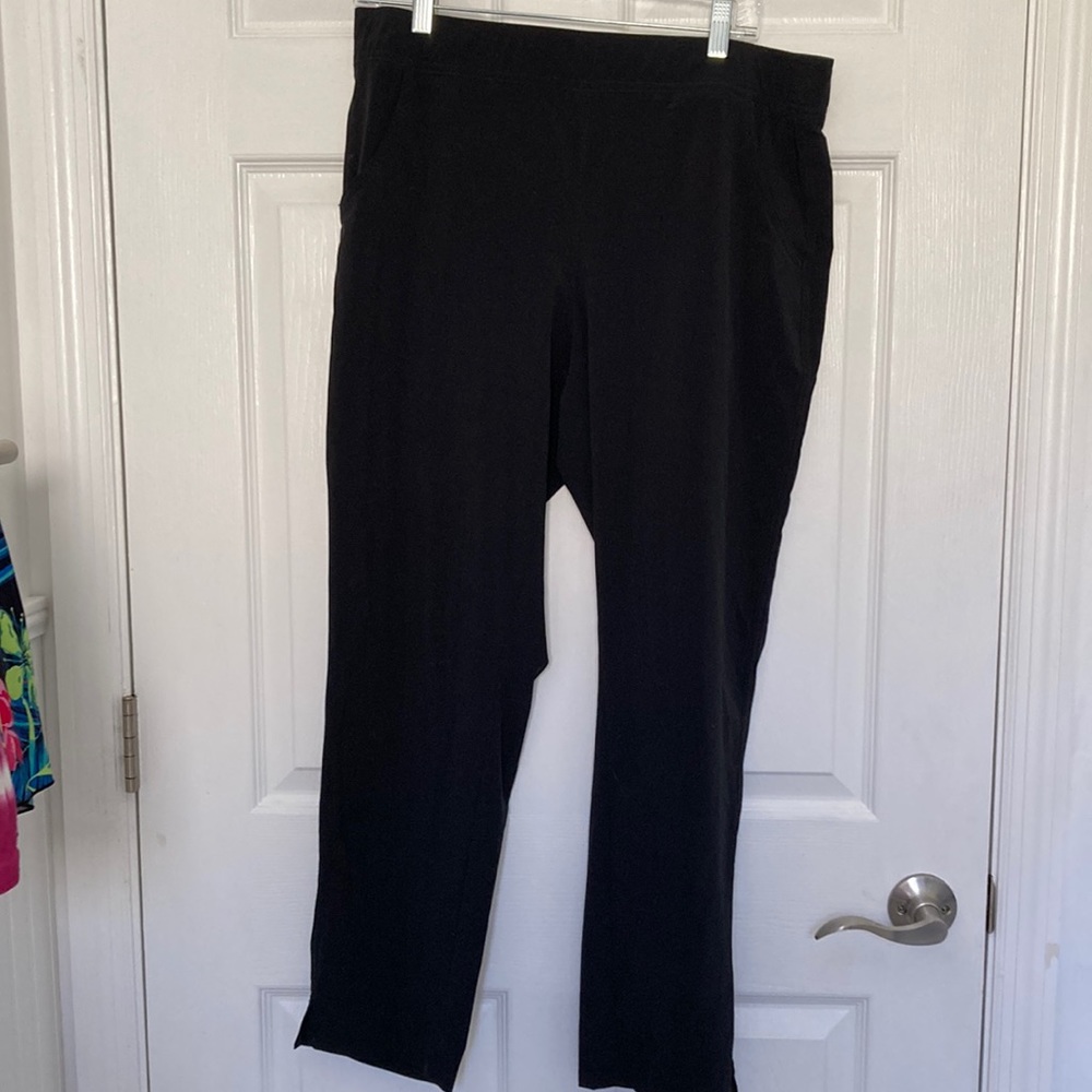 Eddie Bauer Departure relaxed fit pants